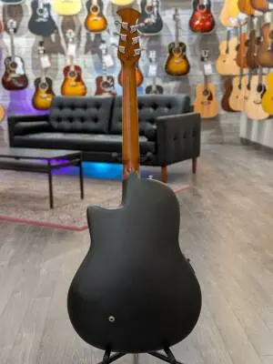 Ovation - CS24-4 2